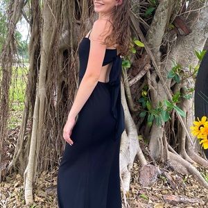 BLACK FORMAL/ PROM OPEN BACK DRESS